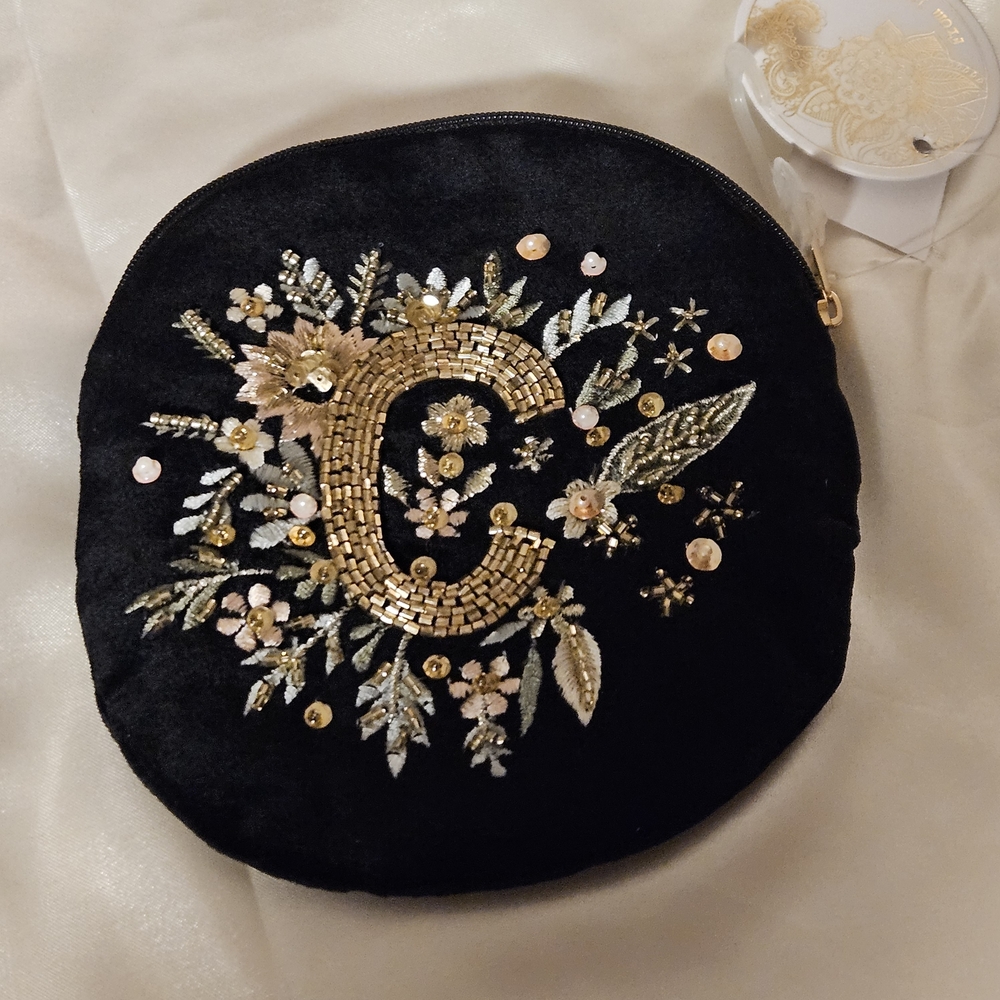 Floral Embroidered Black Velvet Pouch Monogram C - Picture 2 of 7
